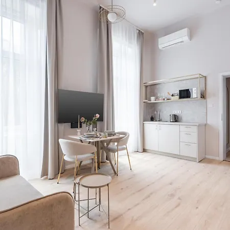 W30 - Wesselenyi Charming Apartment - Best Location By Bqa Budapest Exterior photo