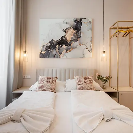 W30 - Wesselenyi Charming Apartment - Best Location By Bqa Budapest Exterior photo