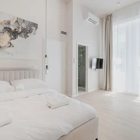 W30 - Wesselenyi Charming Apartment - Best Location By Bqa Budapest Exterior photo